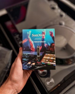 🎧💾 SanDisk 1TB Portable SSD – ideální volba pro každého DJe pracujícího s Rekordboxem! Perfektní na uložení celé knihovny...
